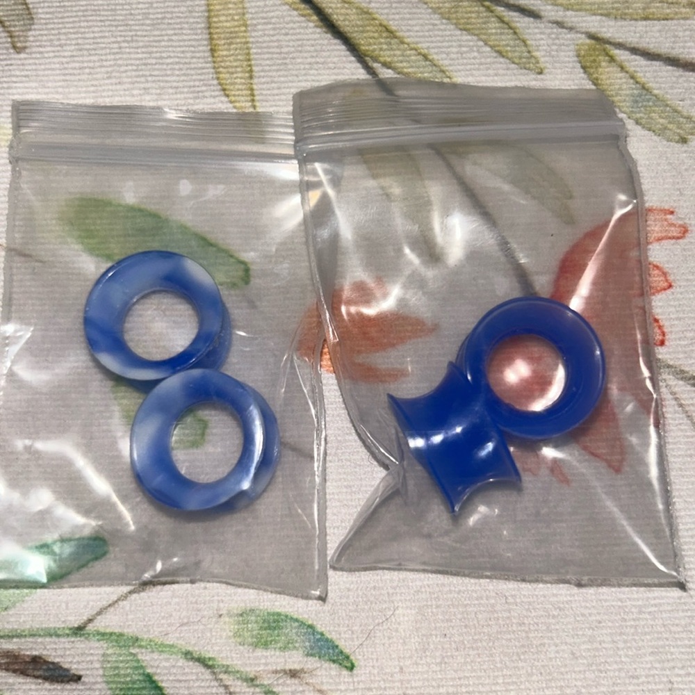 5 for $15! 7/16 rubber gauges NWOT